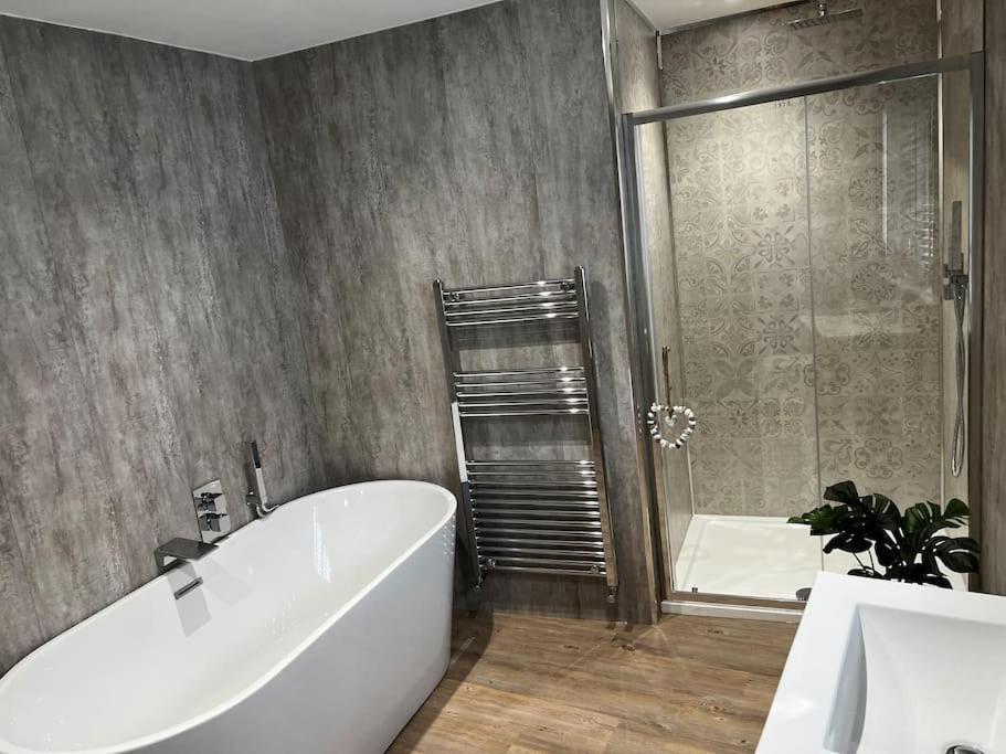 Ulverston Stunning 1 Bedroom Apartment Bagian luar foto