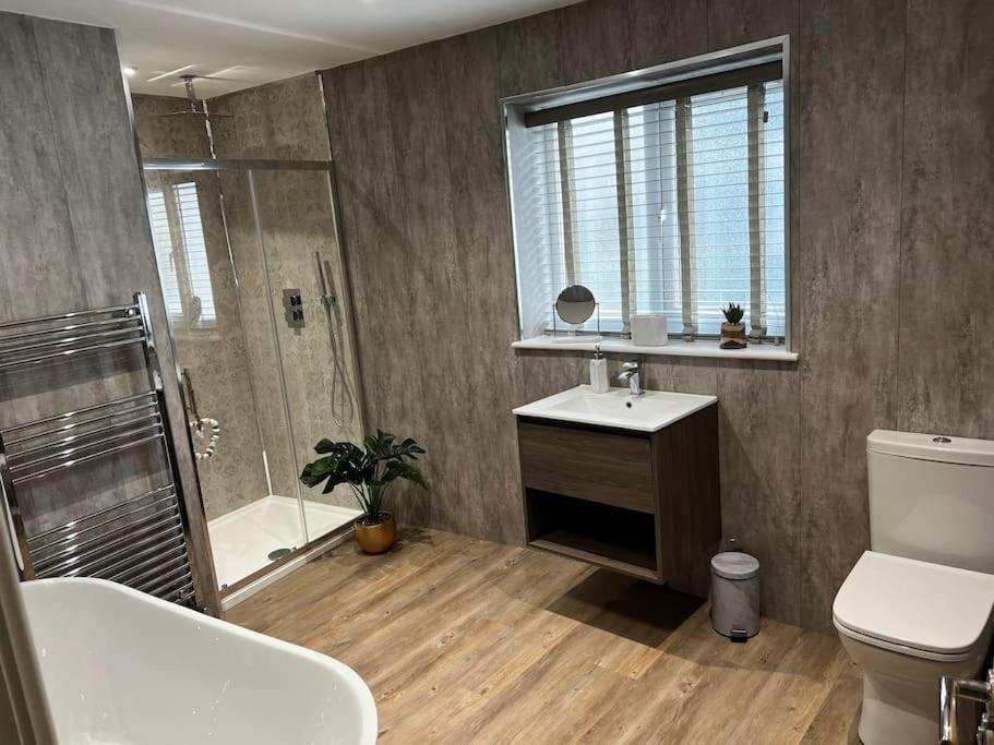 Ulverston Stunning 1 Bedroom Apartment Bagian luar foto