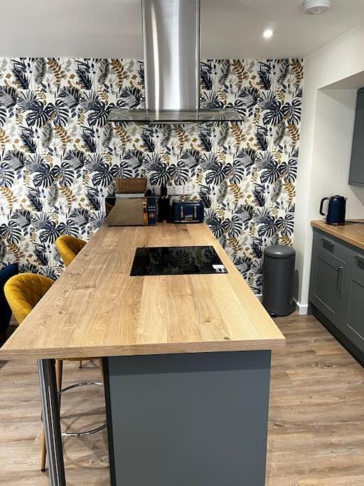 Ulverston Stunning 1 Bedroom Apartment Bagian luar foto