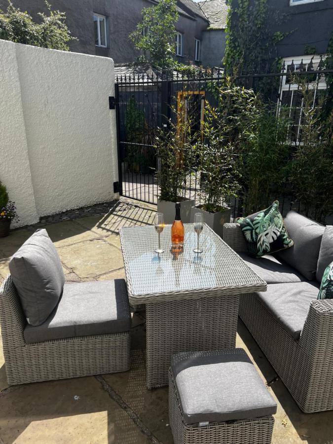 Ulverston Stunning 1 Bedroom Apartment Bagian luar foto